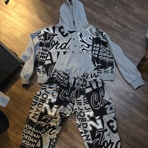 Jordan Kids Graphic Sweatpants and Hoodie Set - Black and Gray
